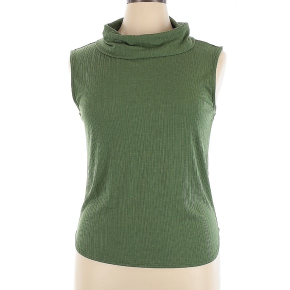 W5 Size XL Sleeveless top - Picture 1 of 2